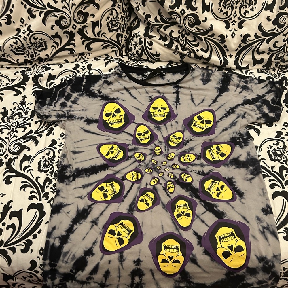 Masters Tie-Dye Skull Spiral Mens Tee